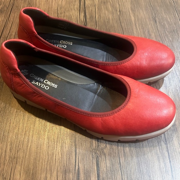 Green Cross By Saydo Loafers Arch Support And Comfort Size 7 Red - Picture 1 of 5
